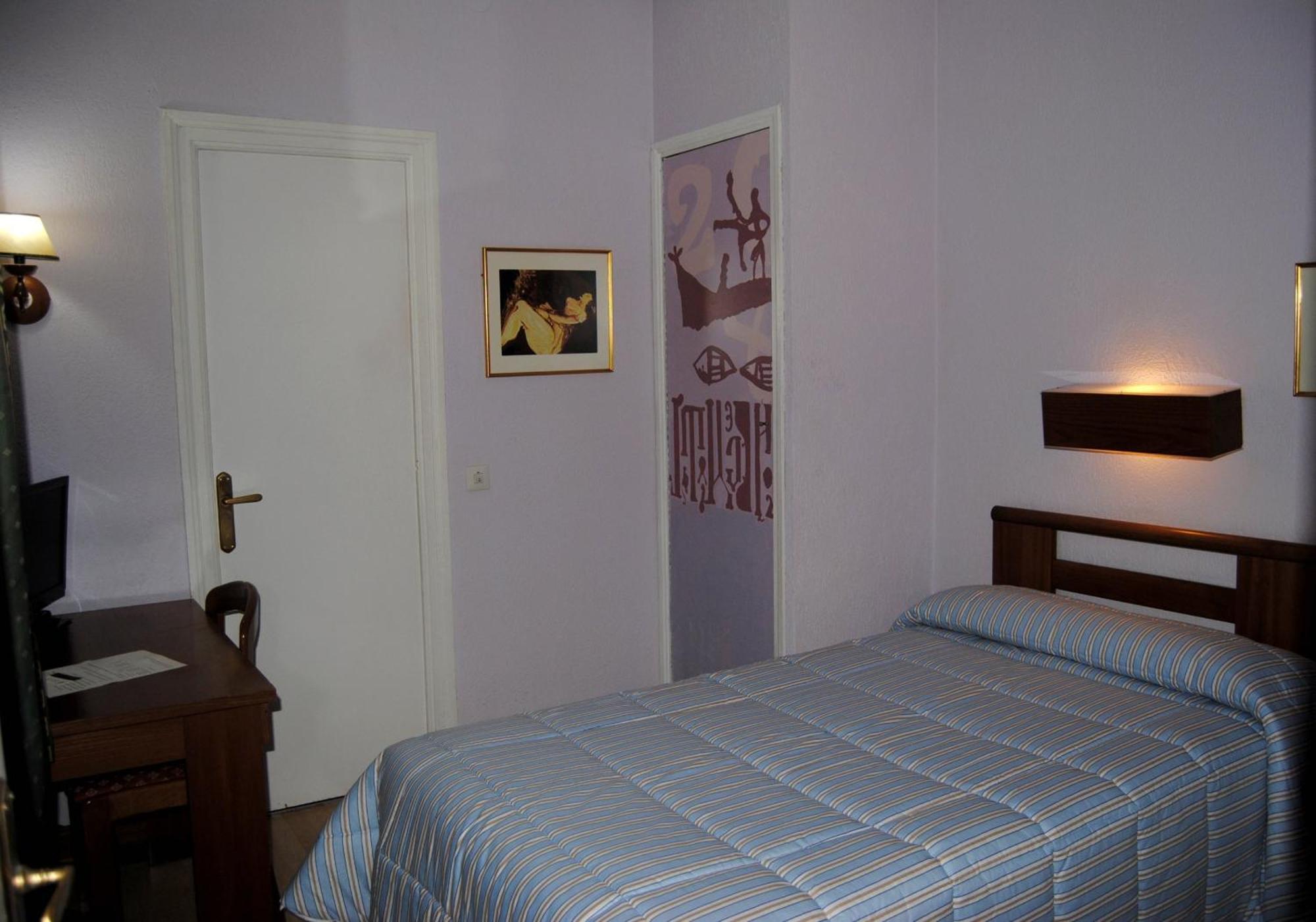 Hotel Pedro Torres Cuenca  Kültér fotó