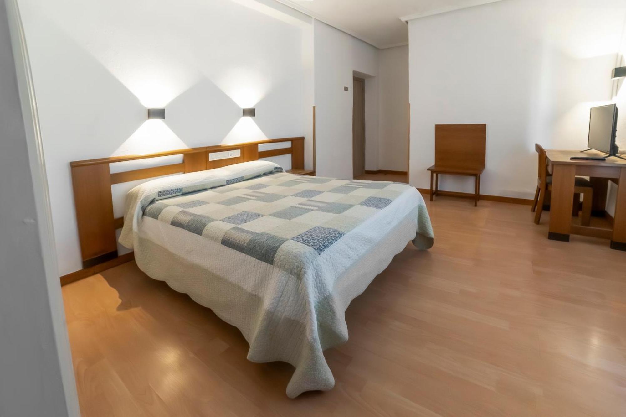 Hotel Pedro Torres Cuenca  Kültér fotó