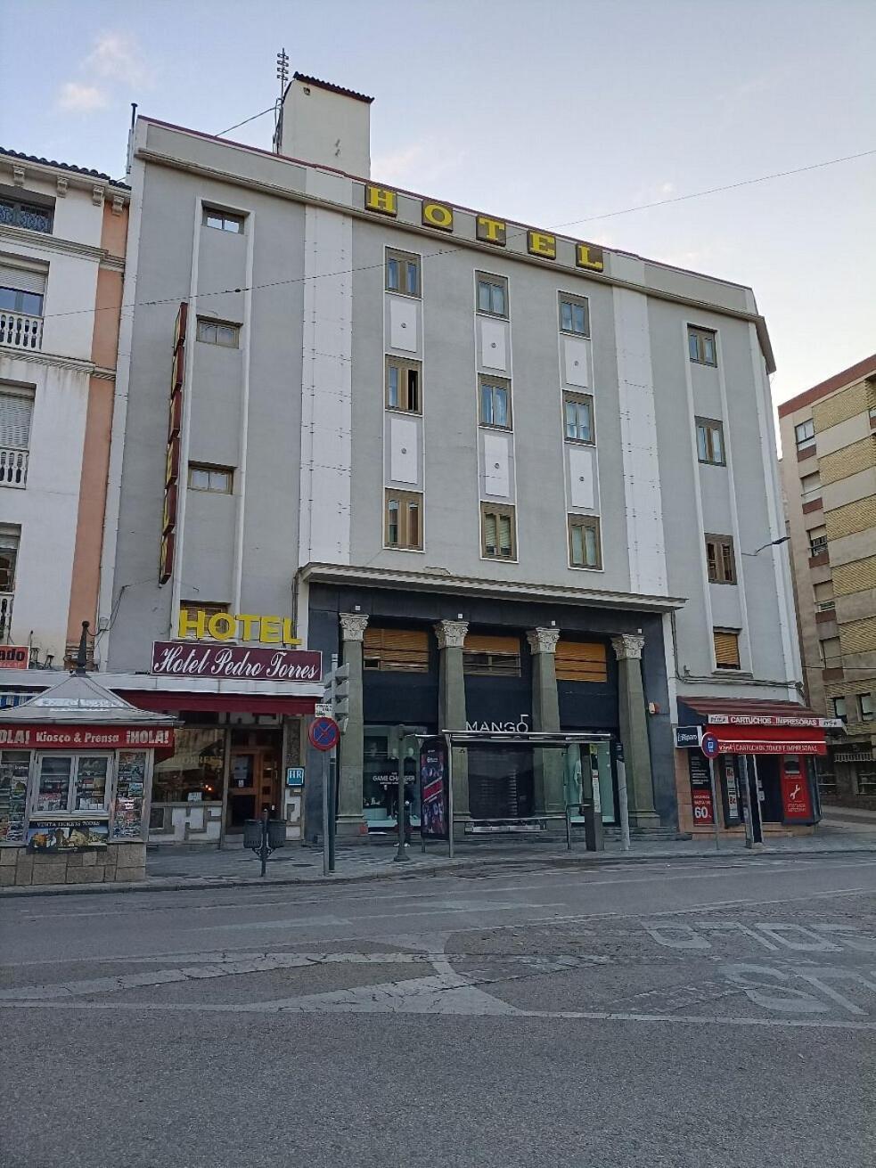 Hotel Pedro Torres Cuenca  Kültér fotó
