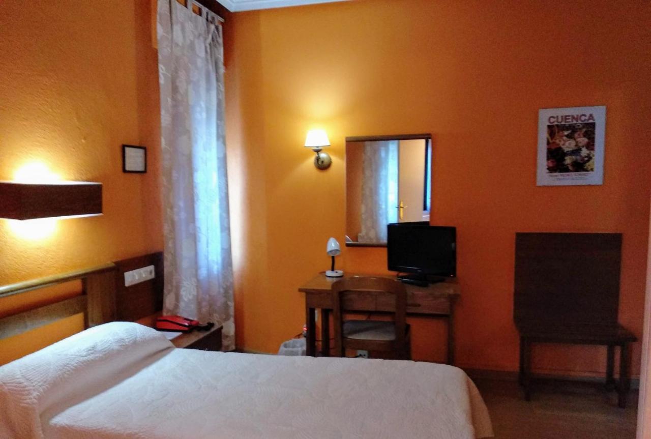 Hotel Pedro Torres Cuenca  Kültér fotó